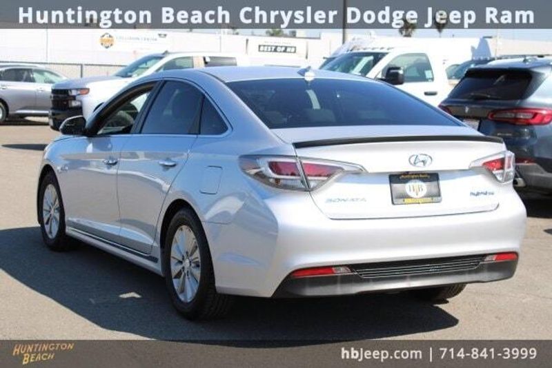 2016 Hyundai Sonata Hybrid SEImage 3