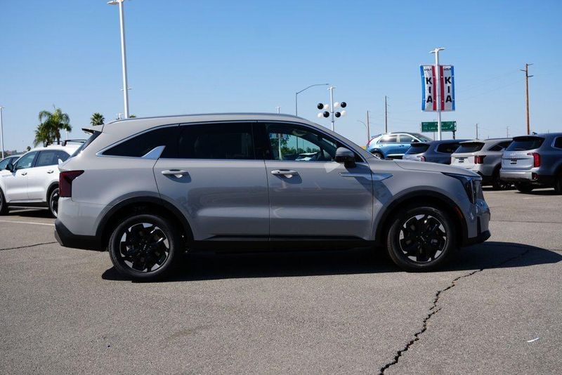 New 2026 Kia Sorento EXImage 8