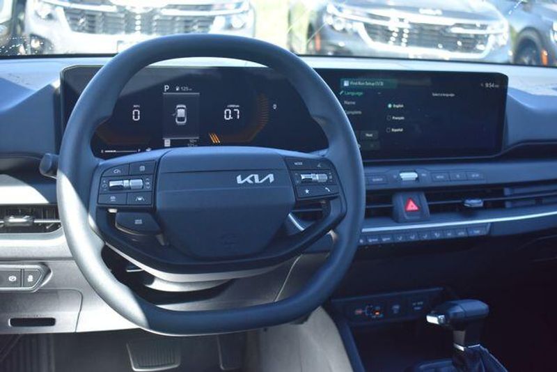 New 2026 Kia K4 LXSImage 17