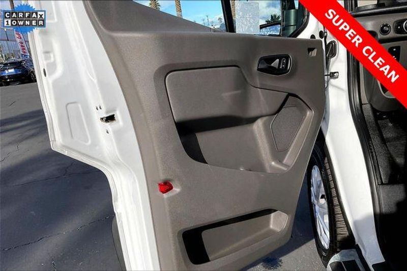 Used 2024 Ford Transit-250 Cargo Van BaseImage 20