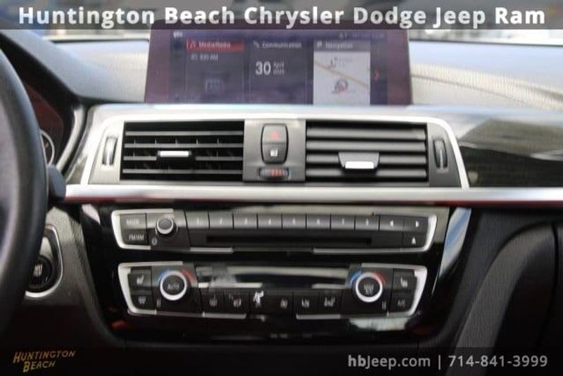 2018 BMW 3 Series 330e IperformanceImage 15