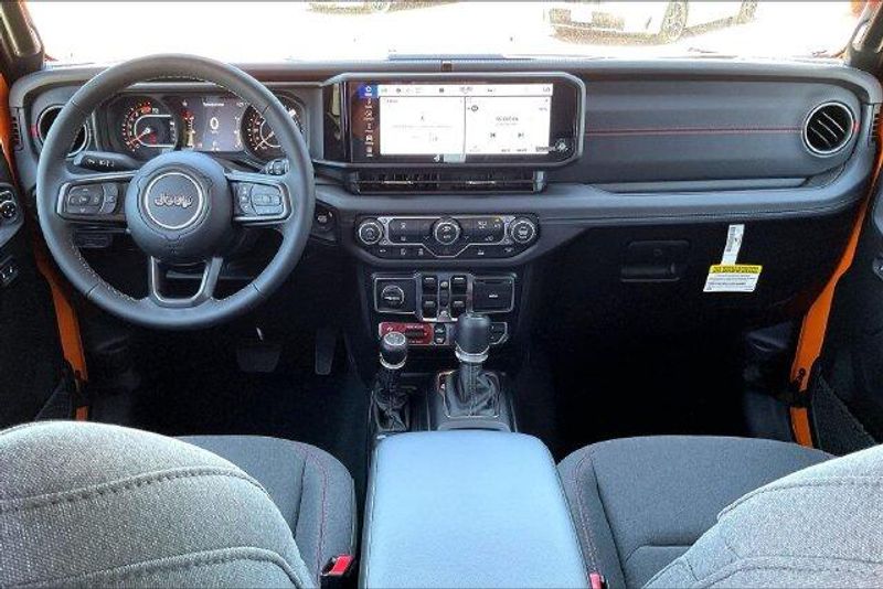 New 2026 Jeep Wrangler 4-door RubiconImage 4