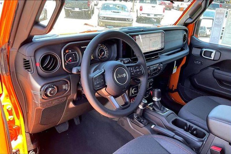 New 2026 Jeep Wrangler 4-door RubiconImage 6