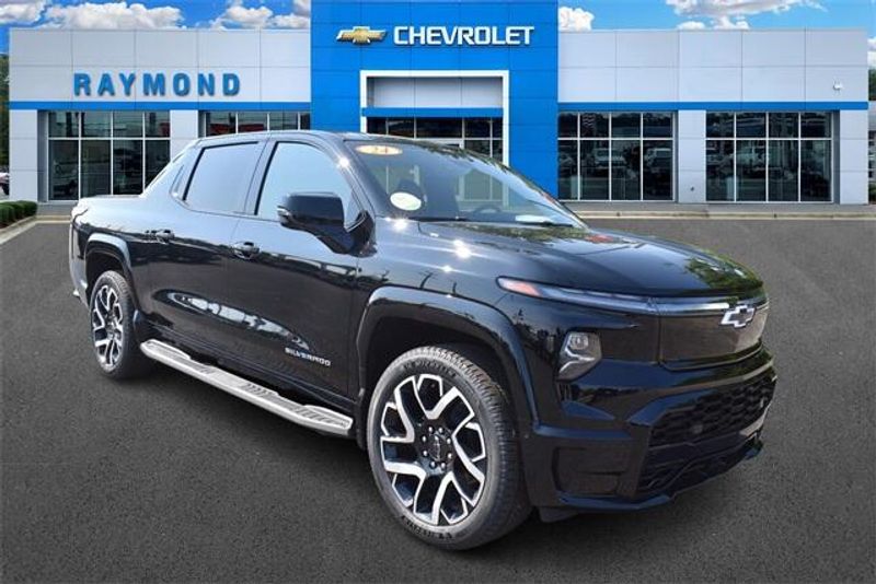 New 2024 Chevrolet Silverado EV RSTImage 1