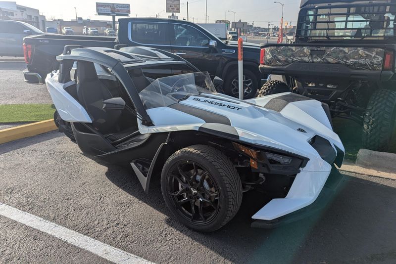 2024 POLARIS SLINGSHOT S WITH TECHNOLOGY PACKAGE AUTODRIVE 
