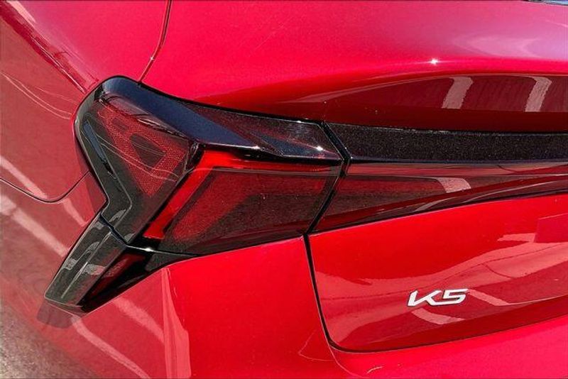 Used 2025 Kia K5 LXSImage 28