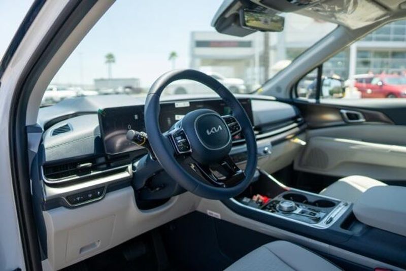2026 Kia Carnival Hybrid SX PrestigeImage 9