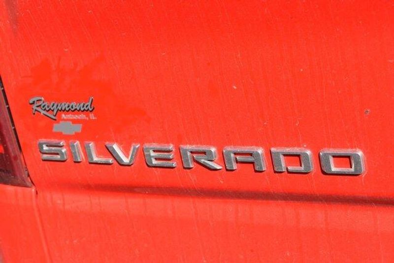 Used 2019 Chevrolet Silverado 1500 RSTImage 14