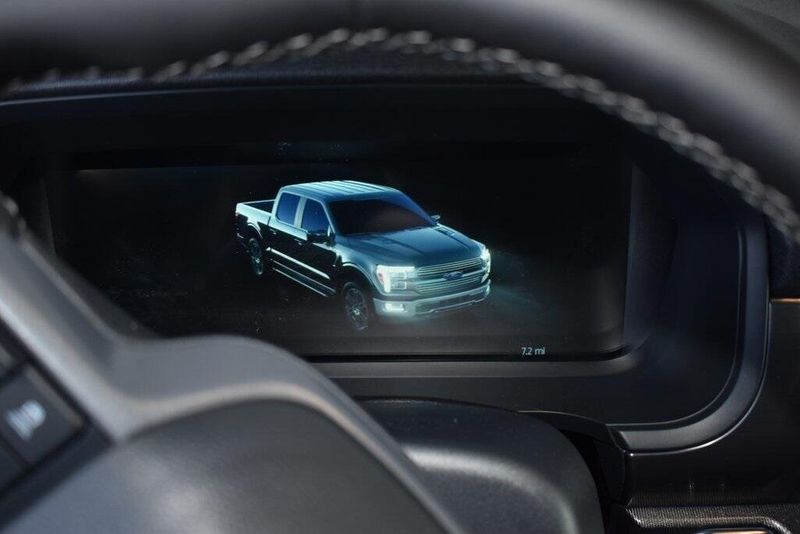 New 2025 Ford F-150 LariatImage 29