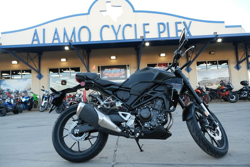2025 HONDA CB300R ABS MATTE BLACK METALLIC 