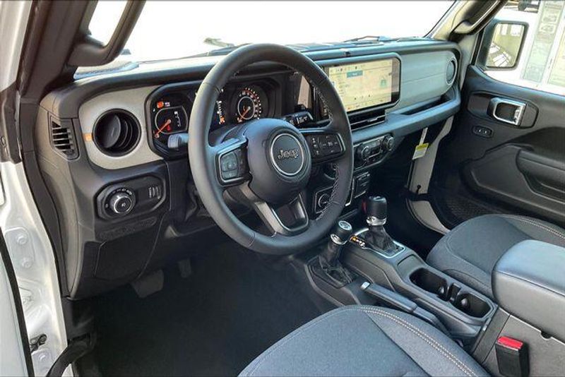 New 2025 Jeep Wrangler 4-door Sport SImage 6