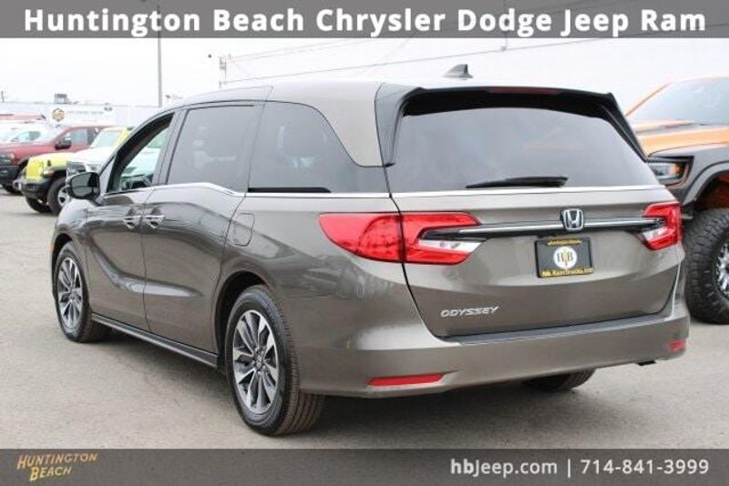 2022 Honda Odyssey EX-LImage 3