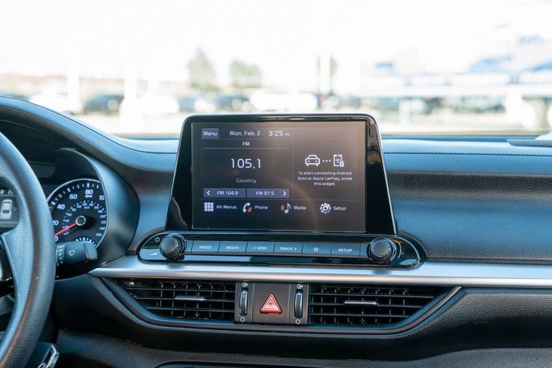 Used 2022 Kia Forte LXSImage 22