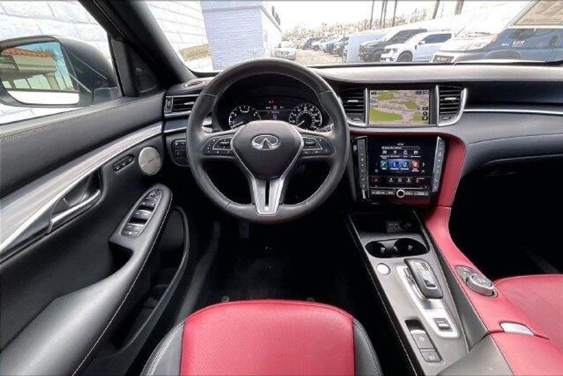 Used 2023 INFINITI QX50 SportImage 4