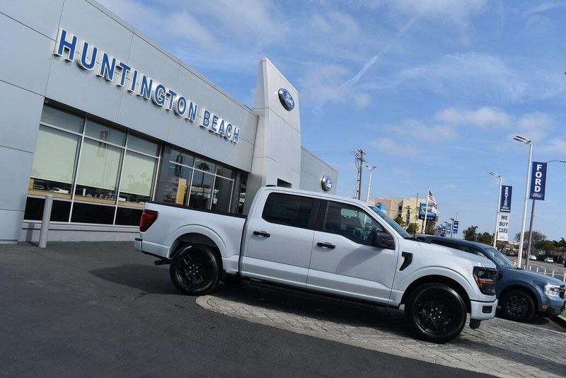 2025 Ford F-150 STXImage 3