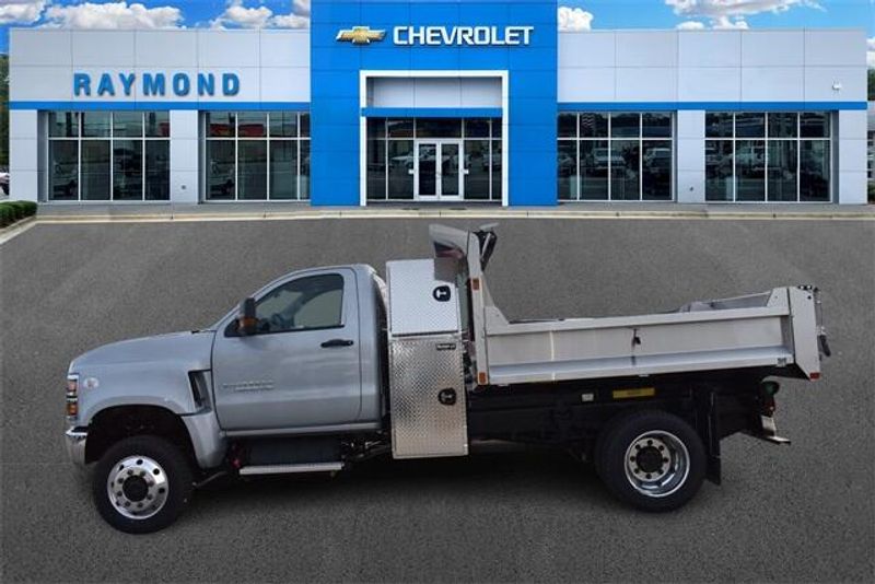 2024 Chevrolet Silverado 4500HD Work TruckImage 6