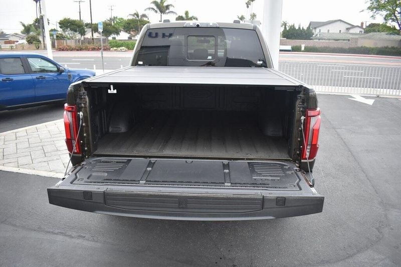 New 2025 Ford F-150 RaptorImage 8