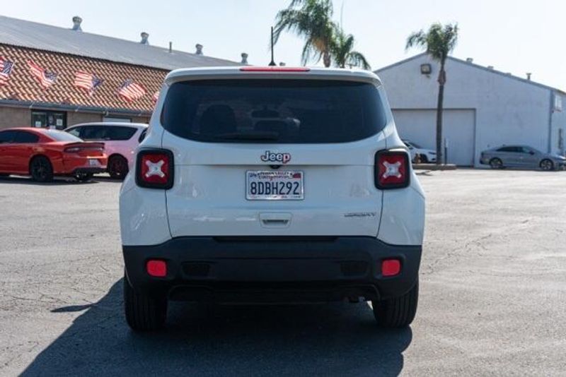 Used 2018 Jeep Renegade SportImage 6