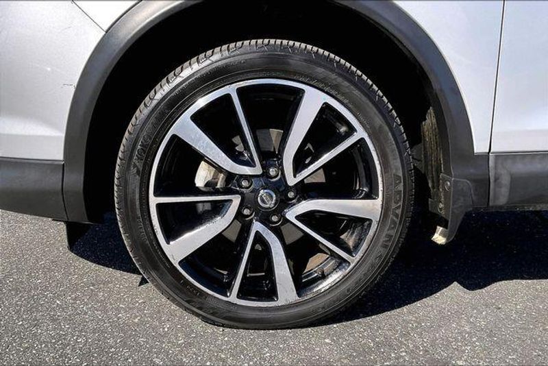 Used 2018 Nissan Rogue Sport SLImage 8