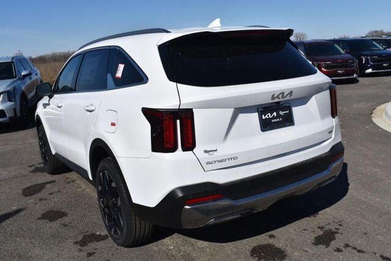 New 2026 Kia Sorento EXImage 6