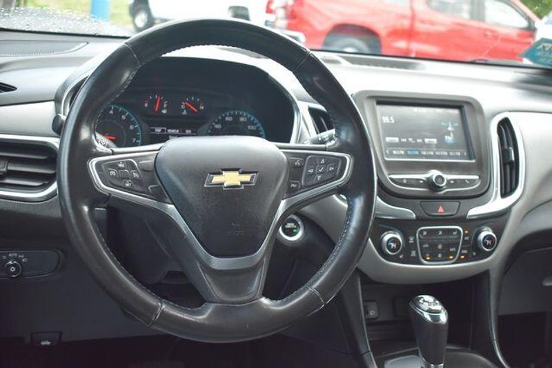 Used 2018 Chevrolet Equinox LTImage 21