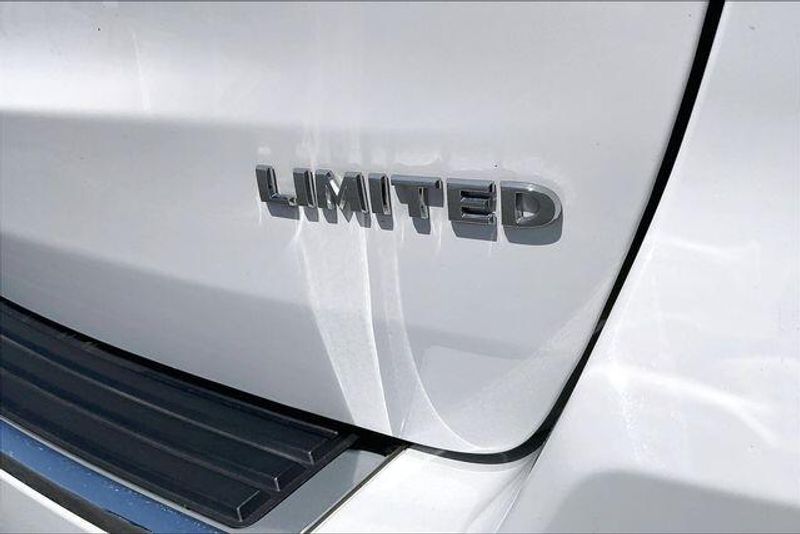 Used 2021 Jeep Grand Cherokee LimitedImage 7