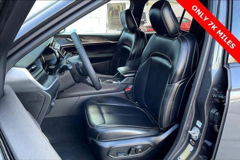 Used 2025 Jeep Grand Cherokee LimitedImage 24