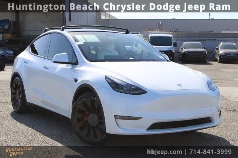 2022 Tesla Model Y PerformanceImage 1