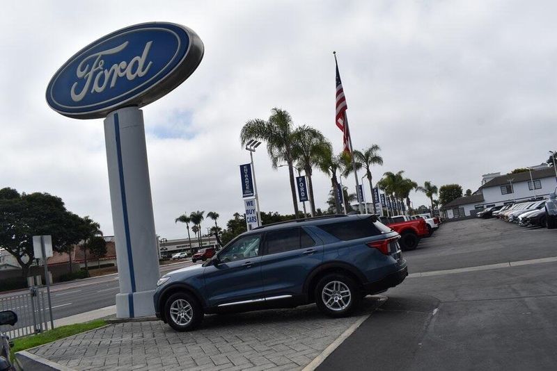 New 2025 Ford Explorer ActiveImage 21