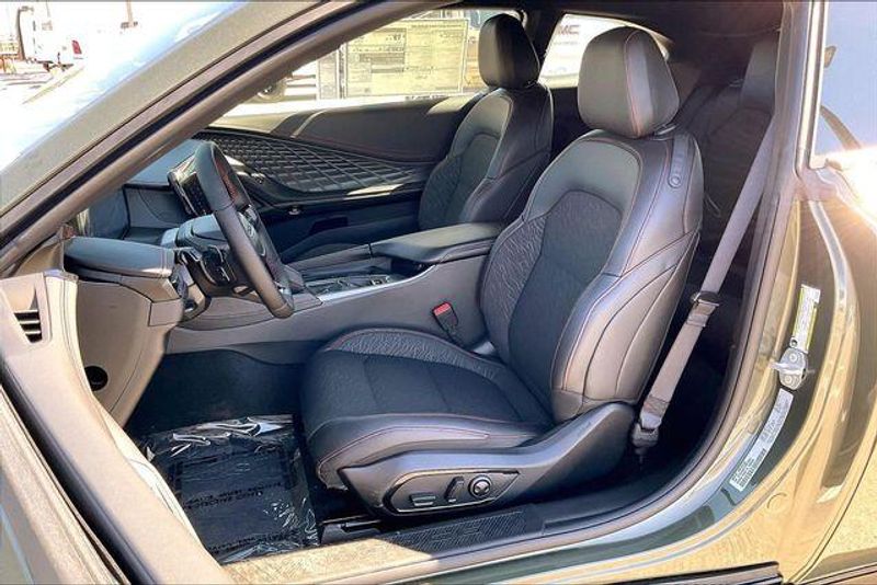 New 2026 Dodge Charger Scat Pack 2-door AwdImage 8