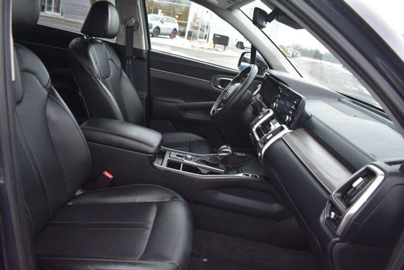 Used 2021 Kia Sorento EXImage 12