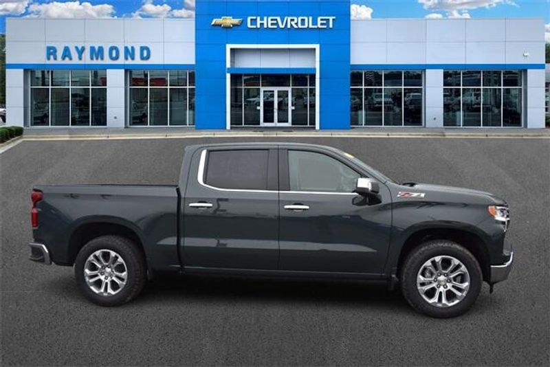 New 2026 Chevrolet Silverado 1500 LTZImage 2