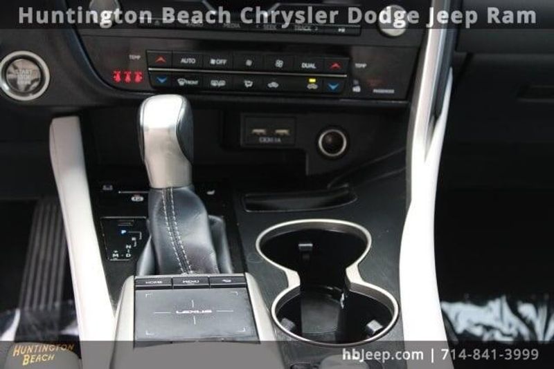 2022 Lexus RX 350Image 15
