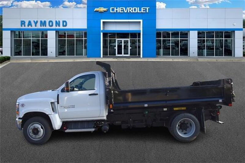 2024 Chevrolet Silverado 4500HD Work TruckImage 5