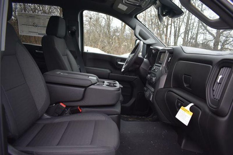 New 2026 Chevrolet Silverado 2500HD CustomImage 14