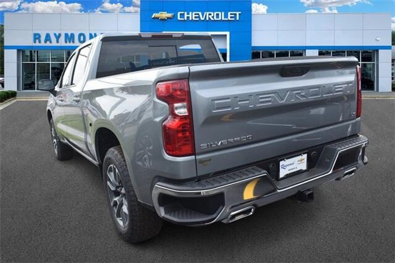 New 2025 Chevrolet Silverado 1500 LTImage 5
