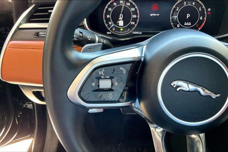Used 2024 Jaguar XF R-Dynamic SEImage 18