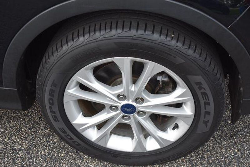 Used 2018 Ford Escape SEImage 12
