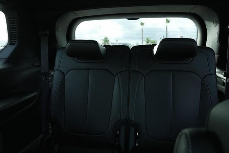 Used 2025 Jeep Grand Cherokee L LimitedImage 15