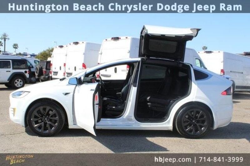 2017 Tesla Model X 75DImage 37