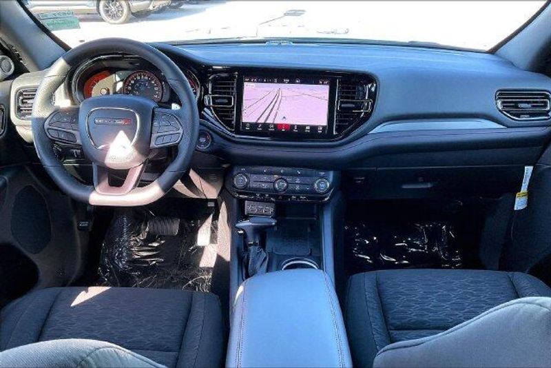 New 2027 Dodge Durango Gt Hemi V8 AwdImage 4