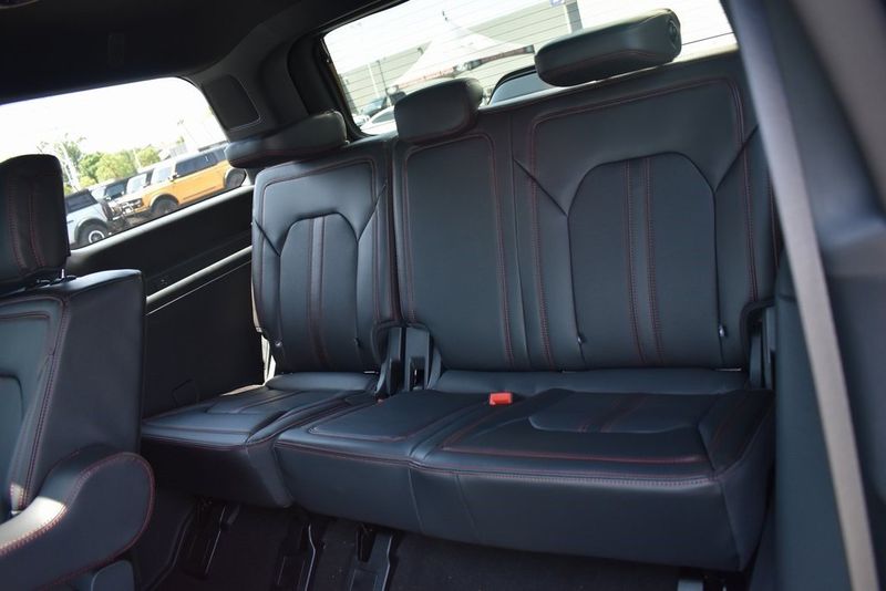 2024 Ford Expedition LimitedImage 12