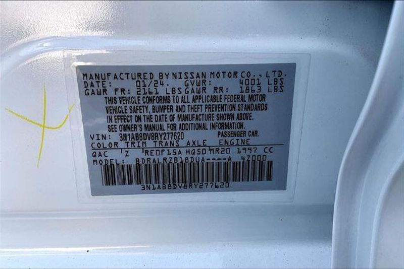 Used 2024 Nissan Sentra SRImage 32