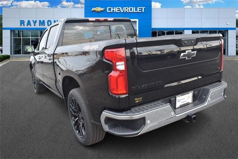 2025 Chevrolet Silverado 1500 LTZImage 5