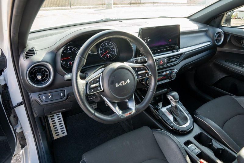 Used 2024 Kia Forte GT-LineImage 10
