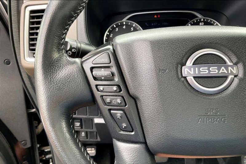 Used 2023 Nissan Frontier SVImage 18