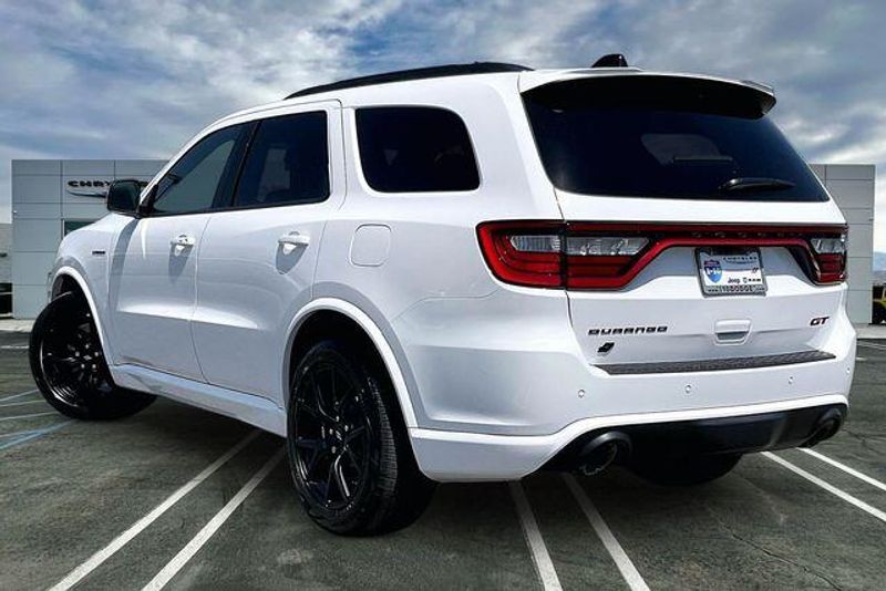 New 2027 Dodge Durango Gt Hemi V8 Premium AwdImage 2