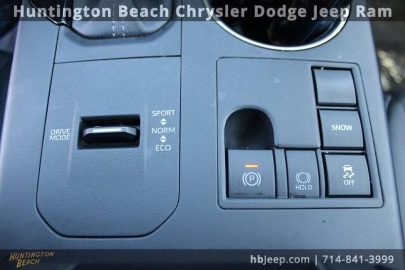 2024 Toyota Highlander XLEImage 29