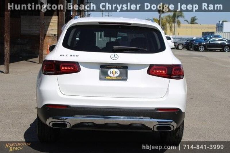 2022 Mercedes-Benz GLC 300Image 4