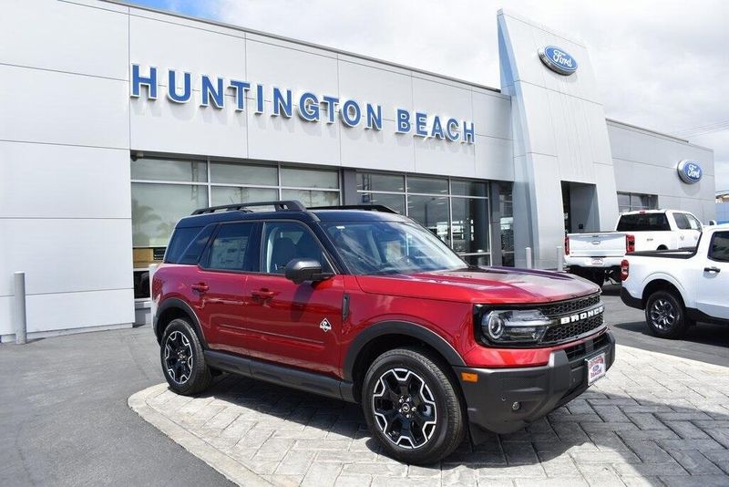 2025 Ford Bronco Sport Outer BanksImage 1